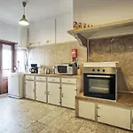 Fuer 29 Personen Und 1 Kind In Lissabon- Regiao De - Costa De Lisbo By Interhome Lisboa